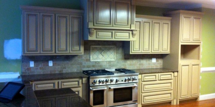 Custom Kitchen Cabinets